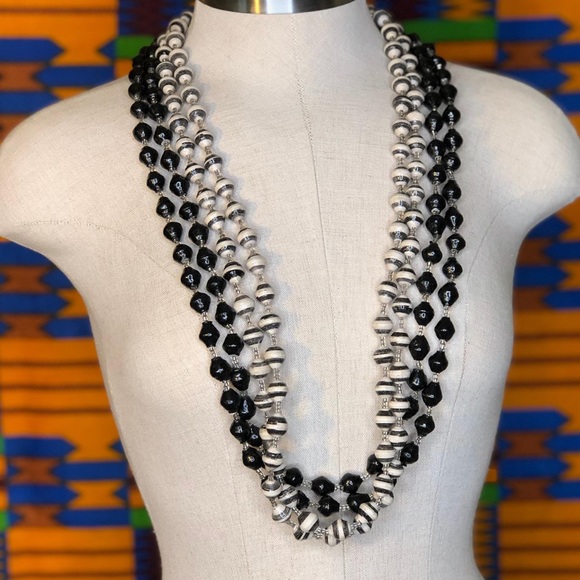 African beaded necklaces - Picture 4 of 5